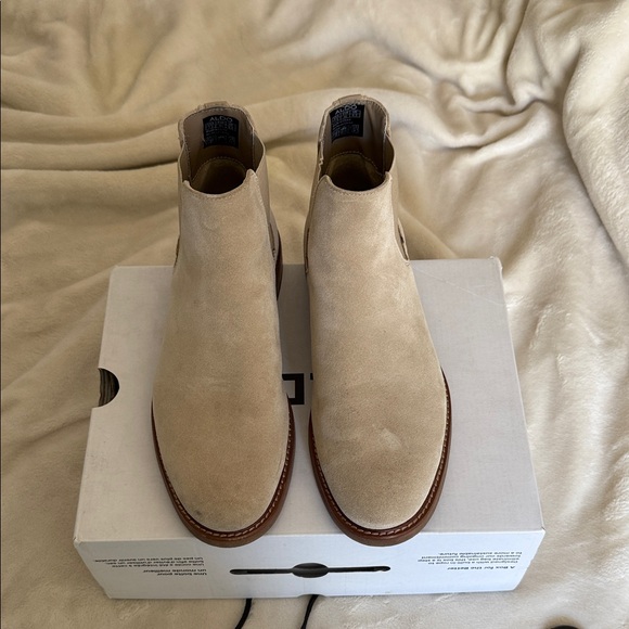 Aldo Tan Chukka Boots with Suede Finish - Picture 4 of 7